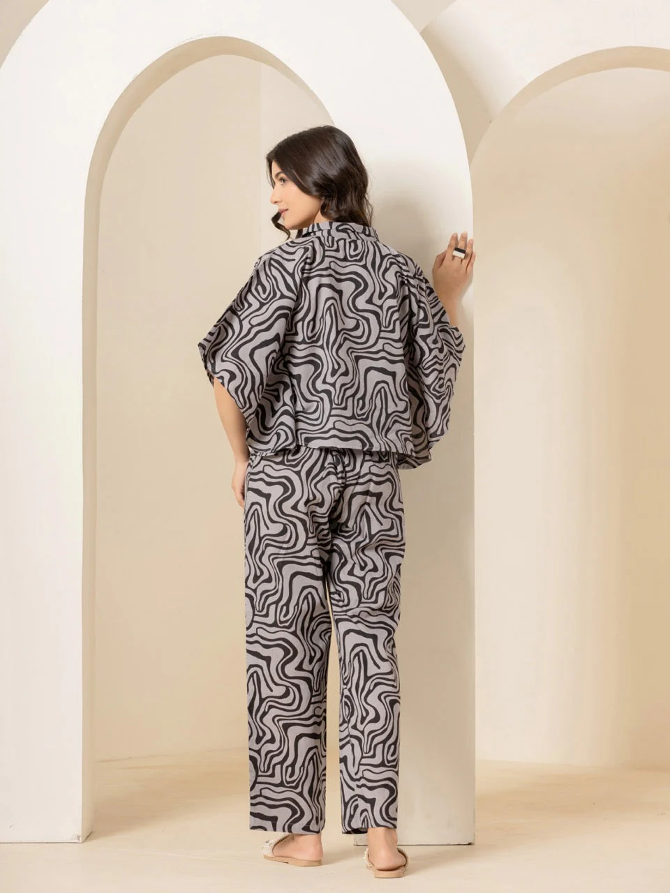 Fluid Wave Noir Black Pant - Image 5