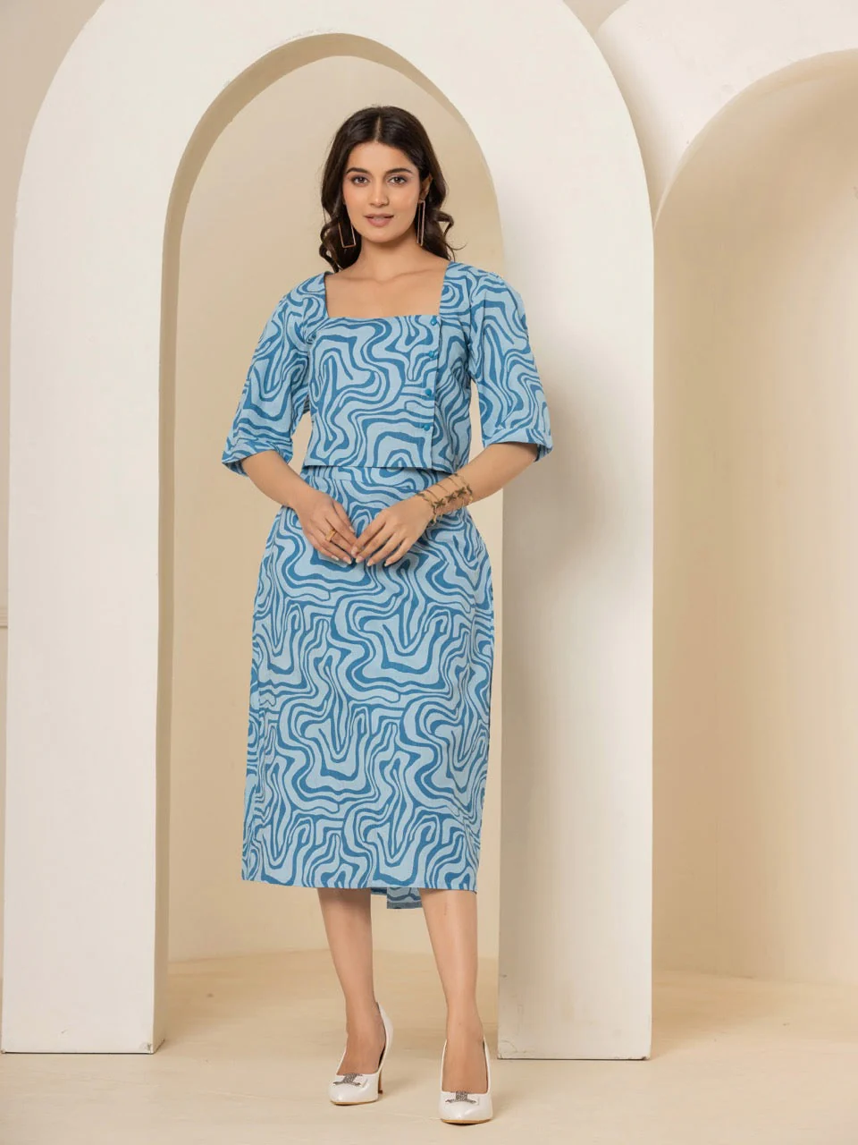 Fluid Wave Ocean Breeze Blue Square Top - Image 6