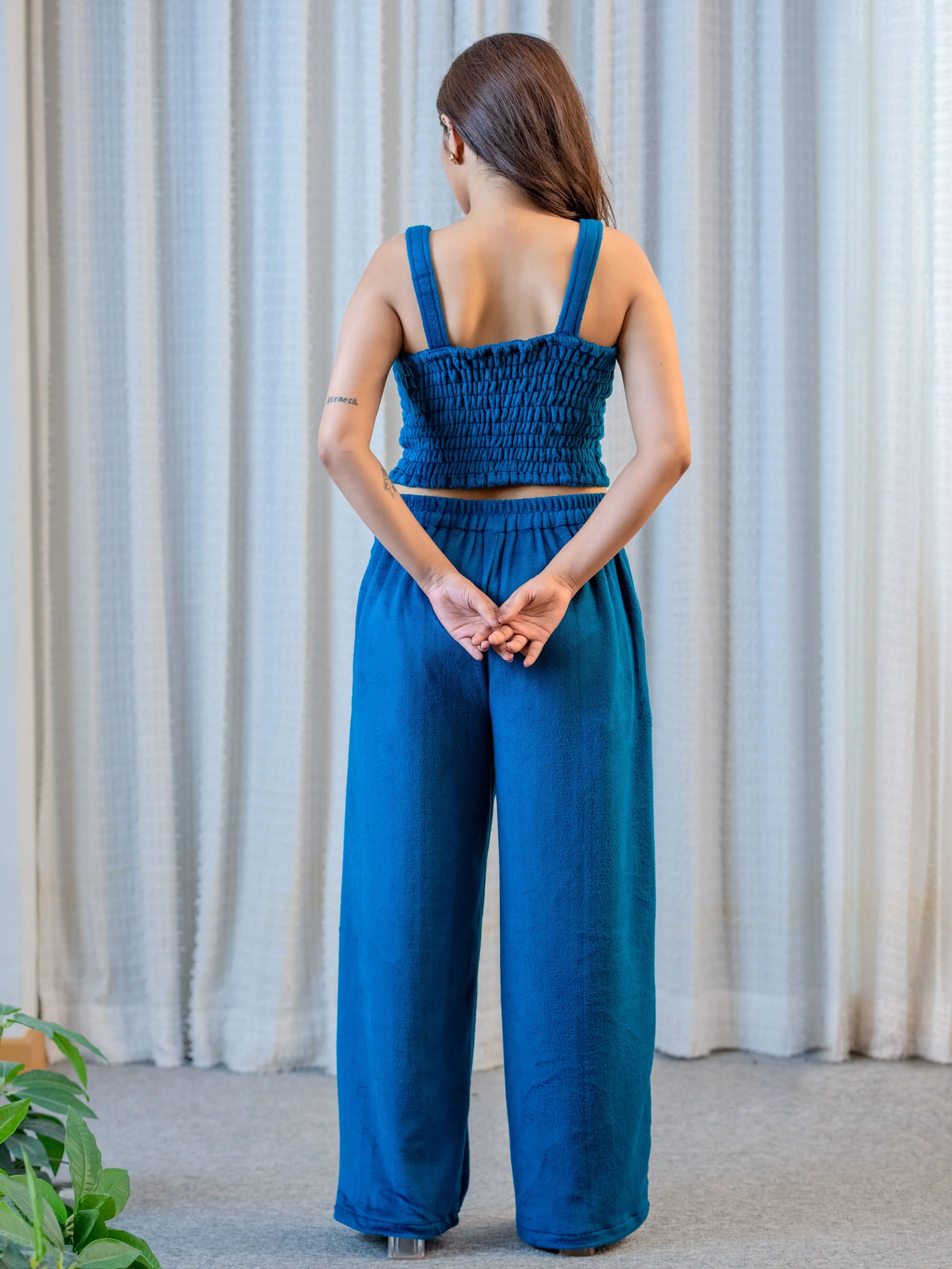 Sleeveless Super Soft Teal Woollen Bralette Set - Image 4